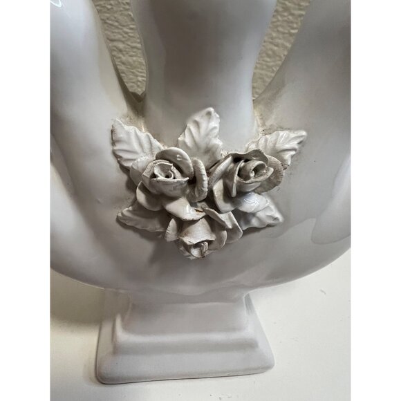 Vintage ELPA Portugal Alcobaça White Ceramic Multi-Tulip Vase With Rose Accents - Picture 2 of 6